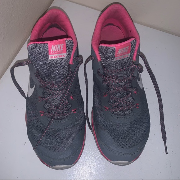 Nike Shoes - Nike Flex TR 5 Running Sneakers